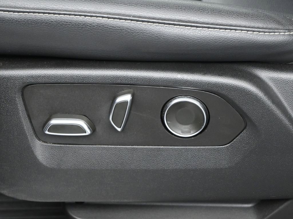 Used 2024 Cadillac Escalade Luxury w/ LPO, Floor Liner Package image 10