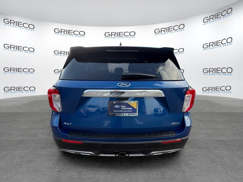 Certified 2022 Ford Explorer XLT w/ Equipment Group 202A RWD image 6