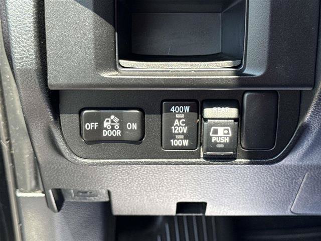 Used 2017 Toyota Tacoma TRD Sport w/ Tow Package AWD/4WD image 19