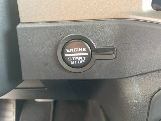 Certified 2025 Ford Bronco Outer Banks AWD/4WD image 37