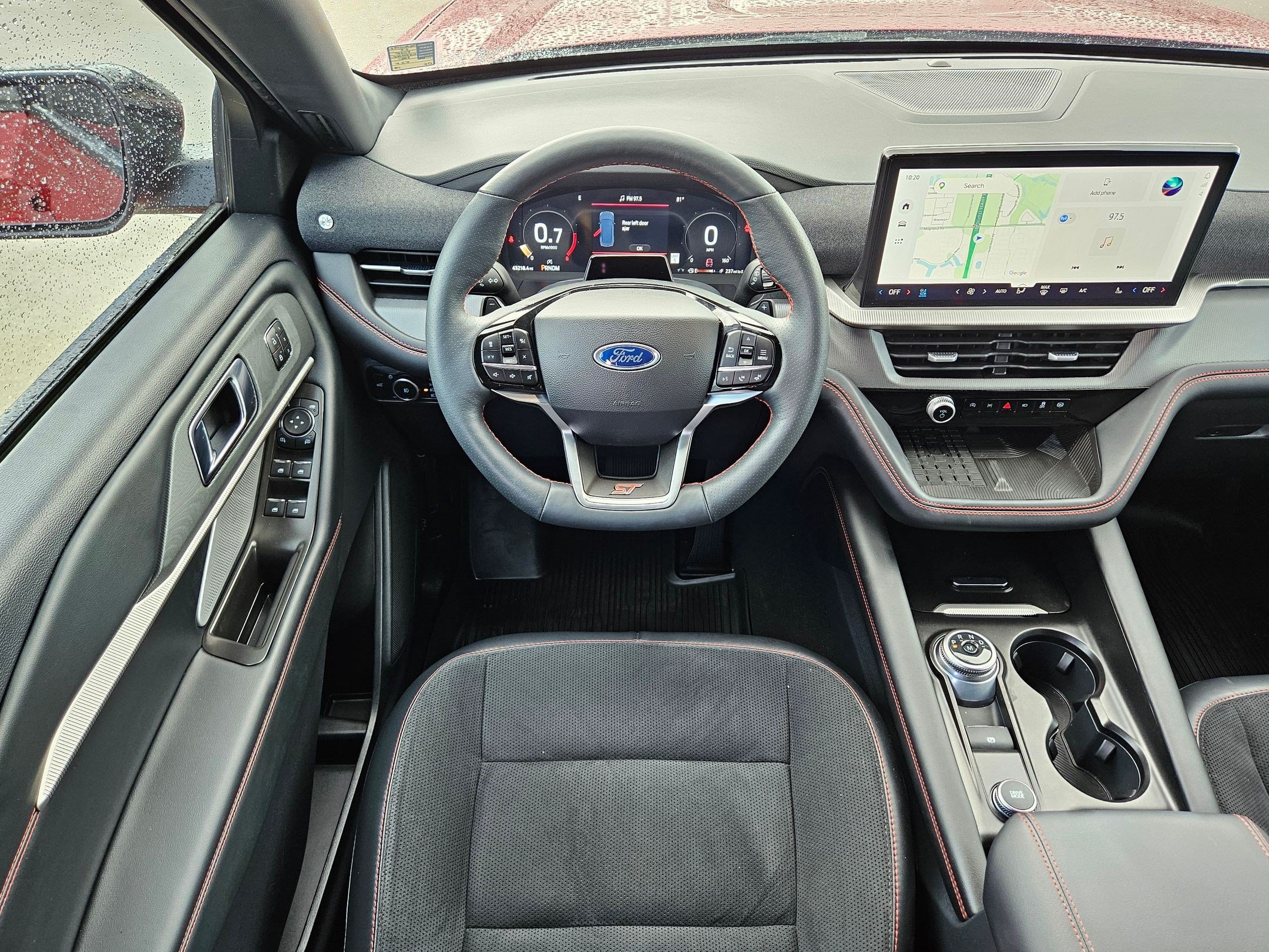 Certified 2025 Ford Explorer ST RWD image 30