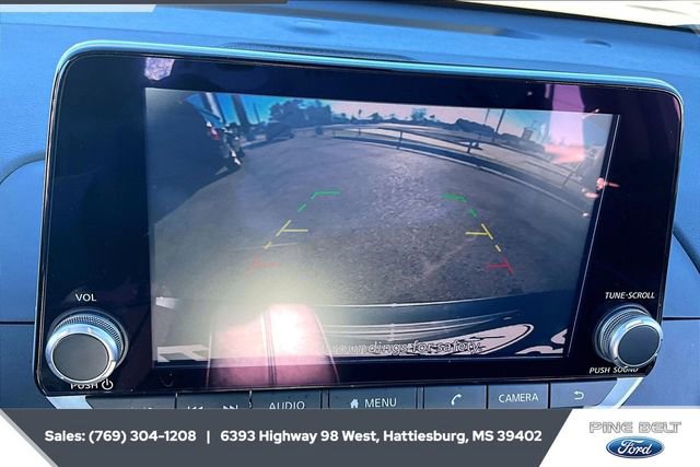 Used 2024 Nissan Altima 2.5 SV image 15