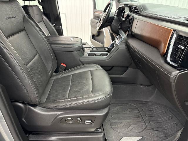 Used 2024 GMC Sierra 2500 Denali w/ Technology Package AWD/4WD image 28