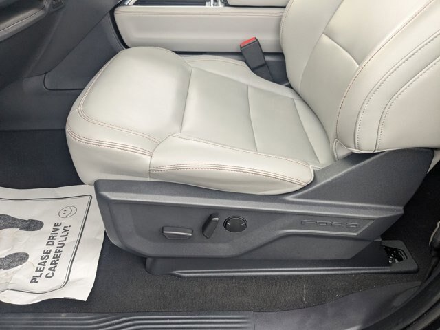 Certified 2025 Ford Expedition Active RWD image 14