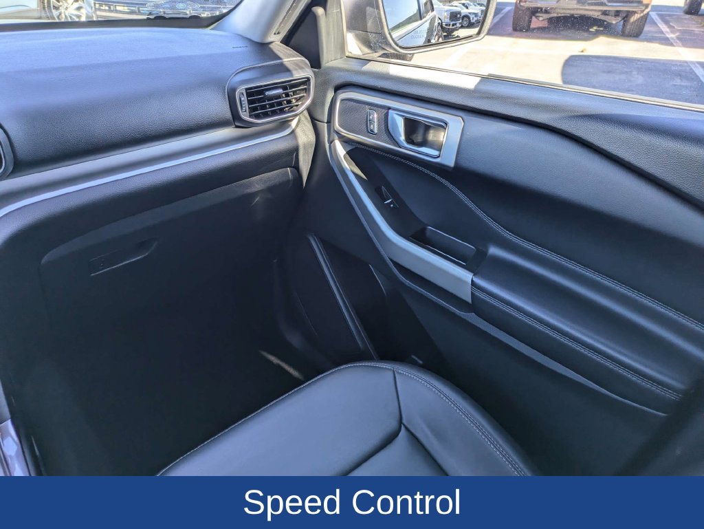 Certified 2022 Ford Explorer XLT w/ Equipment Group 202A RWD image 20