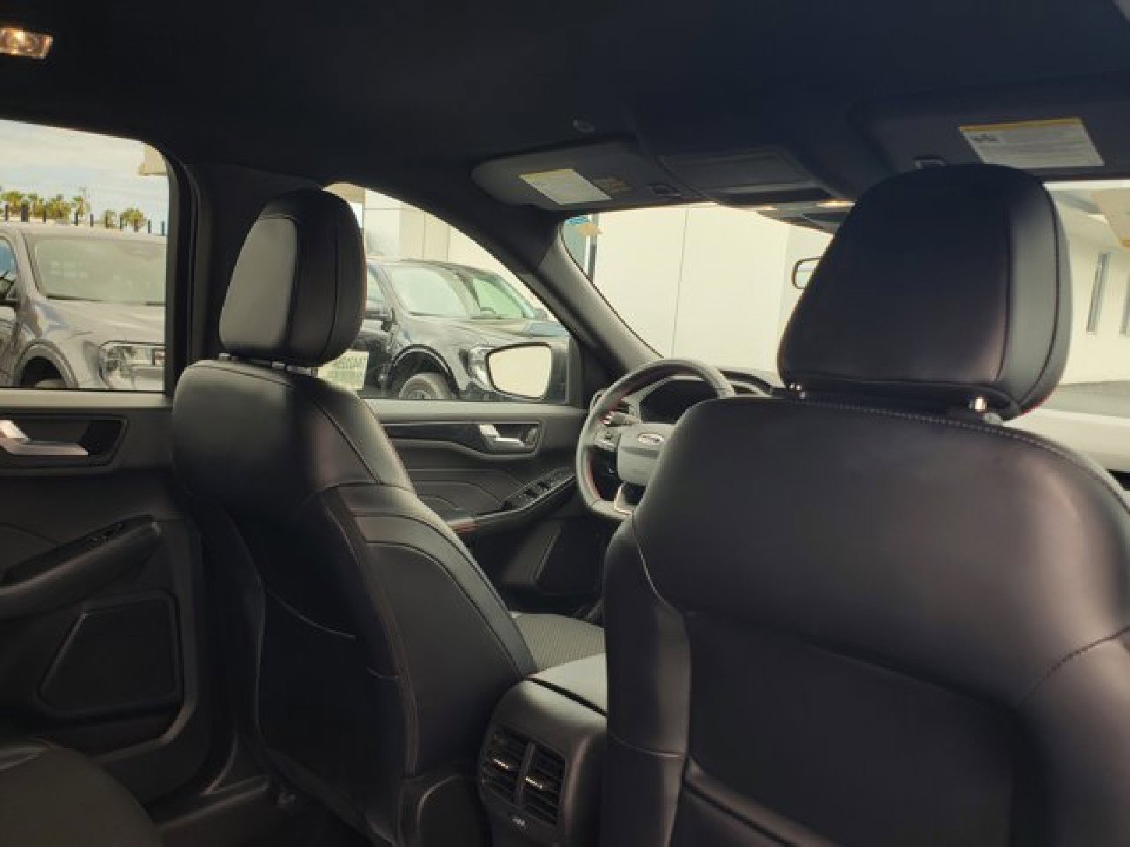 Certified 2023 Ford Escape ST-Line w/ Tech Pack #1 image 31