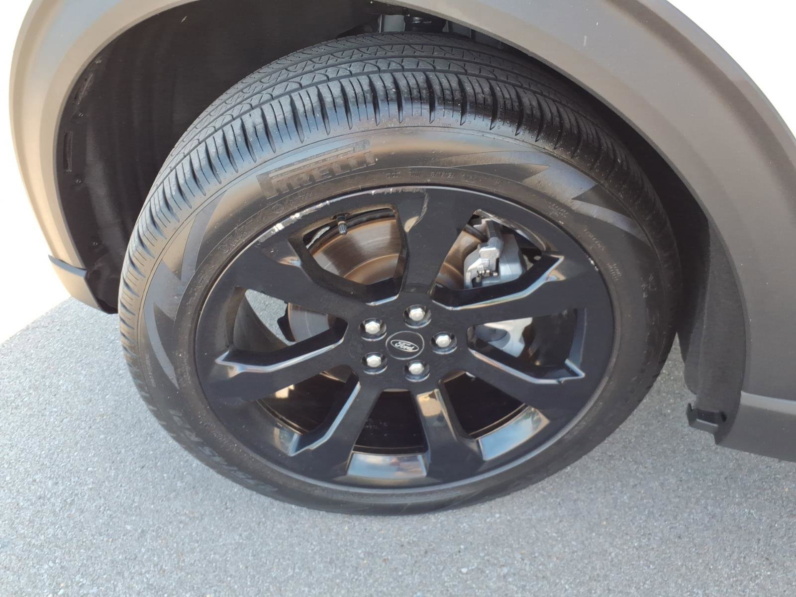 Certified 2024 Ford Explorer ST-Line w/ Class IV Trailer Tow Package AWD/4WD image 9