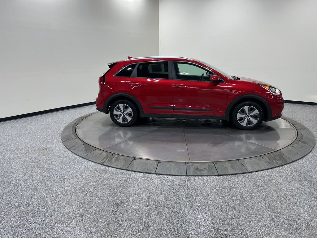 Certified 2019 Kia Niro LX image 5