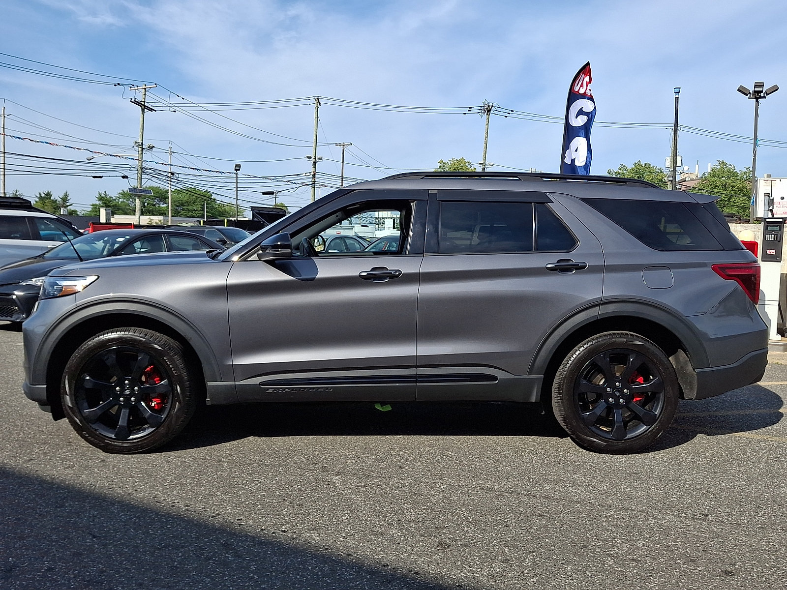Certified 2024 Ford Explorer ST w/ Equipment Group 401A AWD/4WD image 7