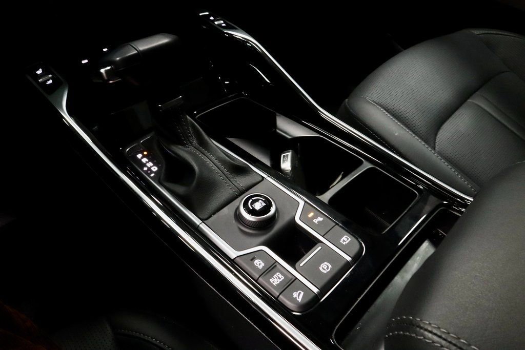 Used 2025 Kia Sorento SX image 35