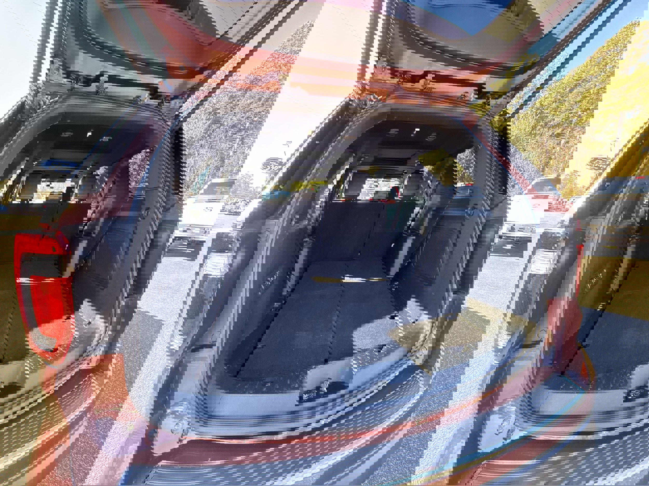 Certified 2018 Ford Explorer Limited w/ Equipment Group 301A image 29