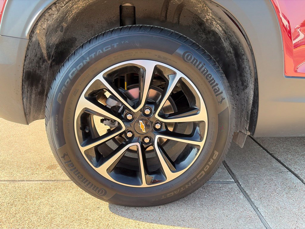 Used 2025 Chevrolet TrailBlazer LT AWD/4WD image 9