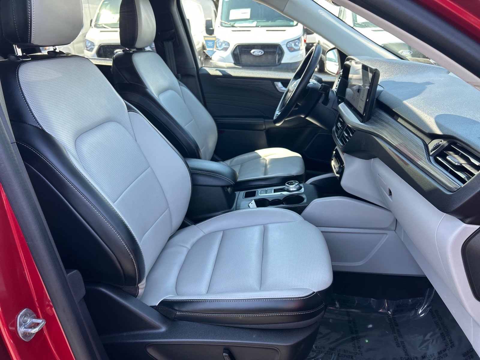 Certified 2023 Ford Escape Platinum image 19