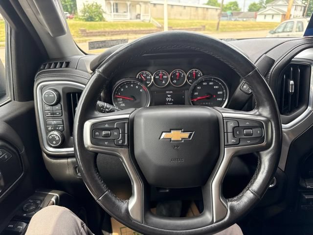 Used 2021 Chevrolet Silverado 1500 LT w/ Z71 Off-Road Package AWD/4WD image 18