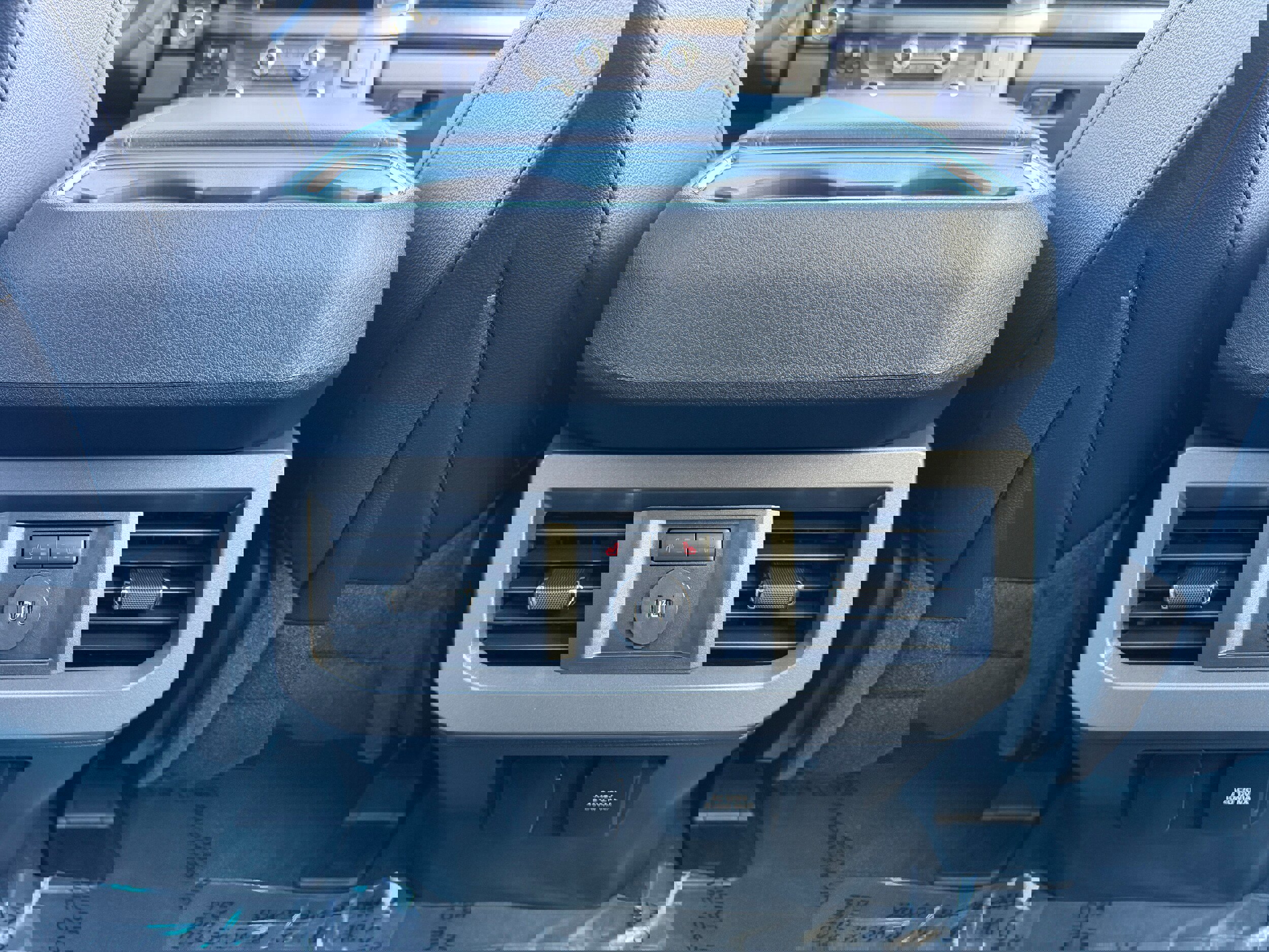 Certified 2024 Ford F350 Lariat w/ Lariat Ultimate Package image 14