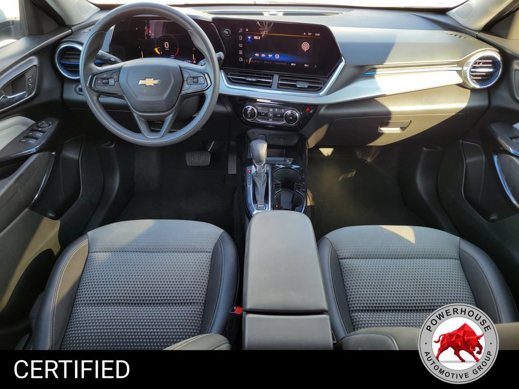 Used 2024 Chevrolet Trax LT FWD image 18