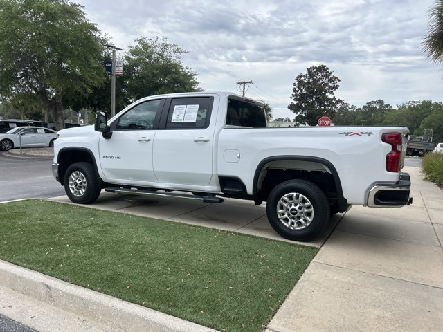 Used 2025 Chevrolet Silverado 2500 LT w/ Convenience Package AWD/4WD image 8