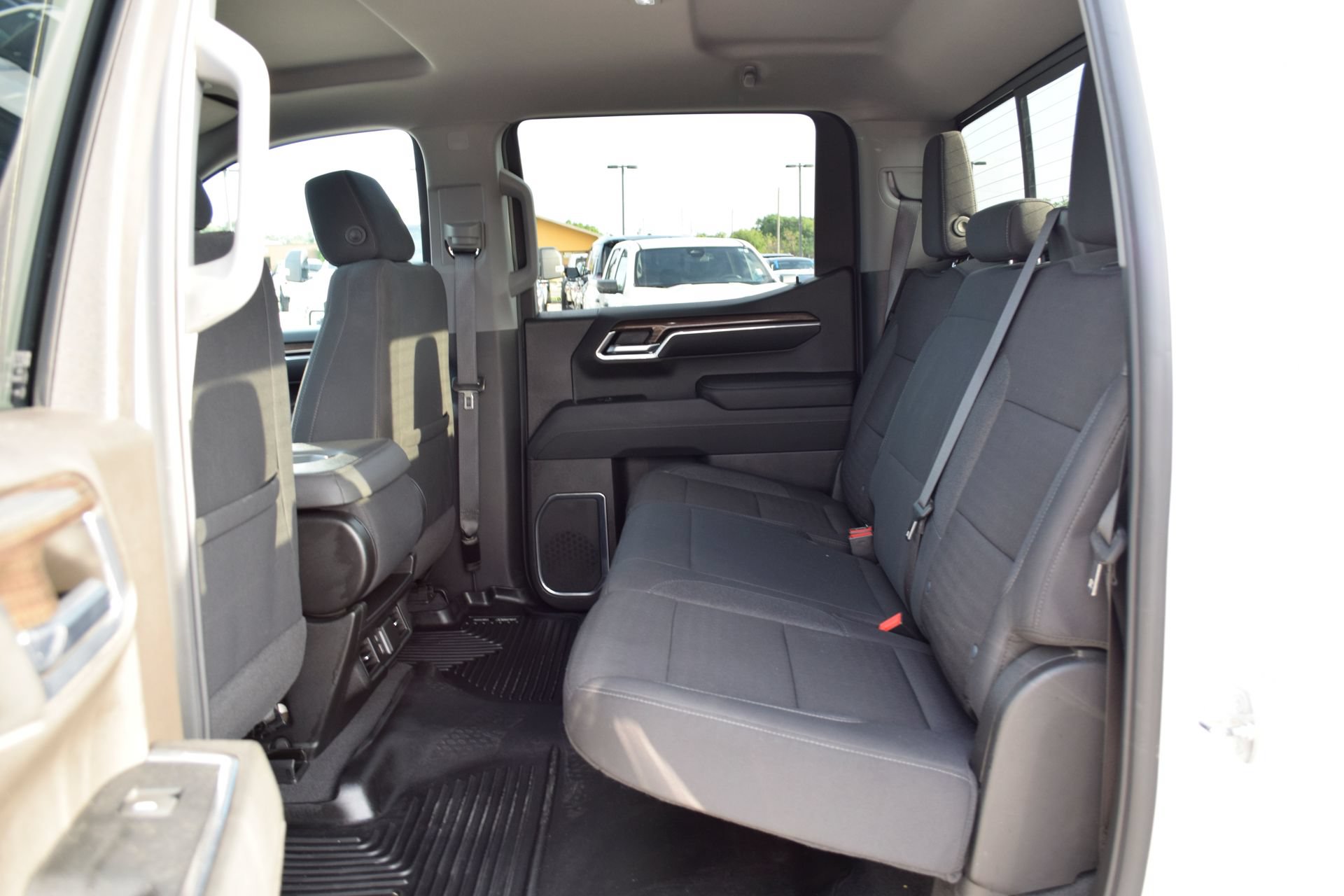 Used 2024 Chevrolet Silverado 1500 LT w/ Convenience Package II RWD image 19