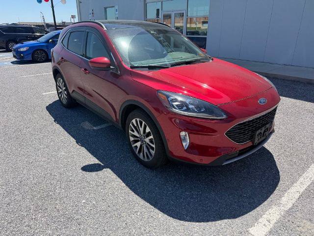 Certified 2021 Ford Escape Titanium w/ Class II Trailer Tow Package AWD/4WD image 2