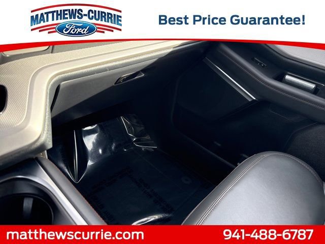 Certified 2025 Ford Expedition Active image 26