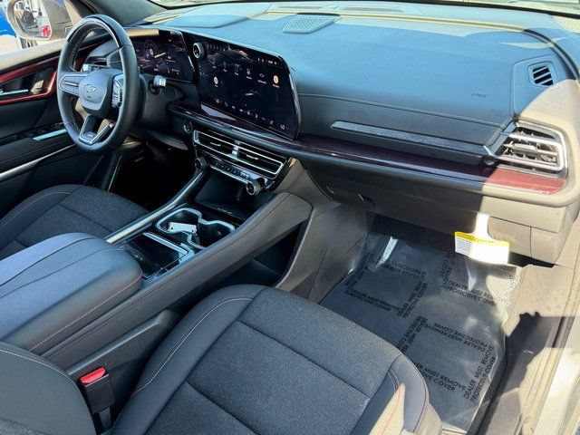 Used 2024 Chevrolet Traverse Z71 w/ Enhanced Driving Package AWD/4WD image 30