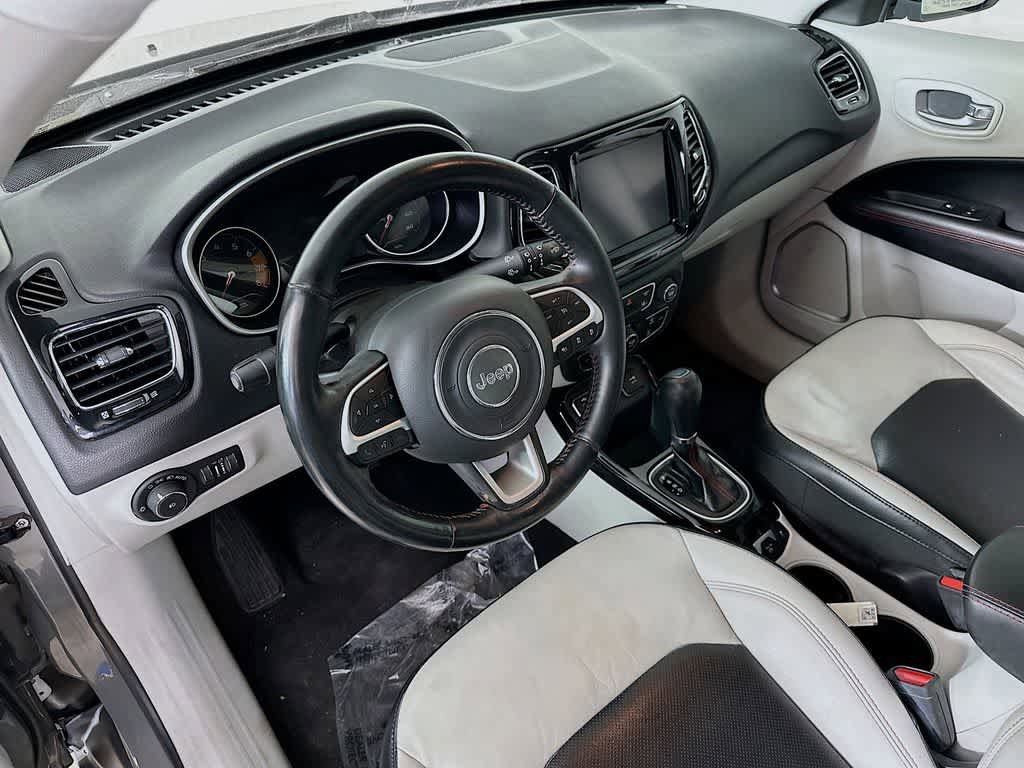 Used 2021 Jeep Compass Limited FWD image 2