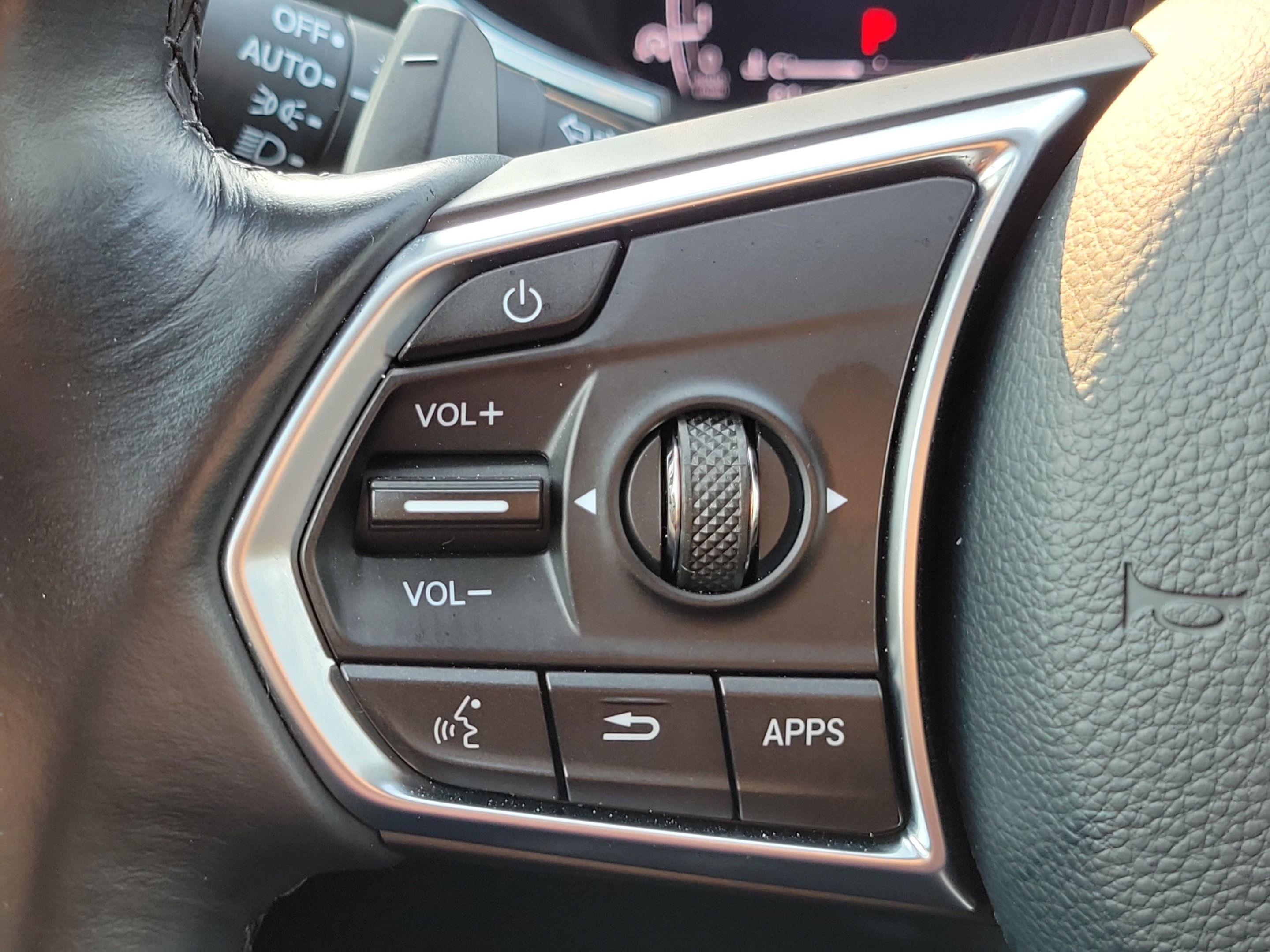 Used 2023 Acura MDX SH-AWD image 23
