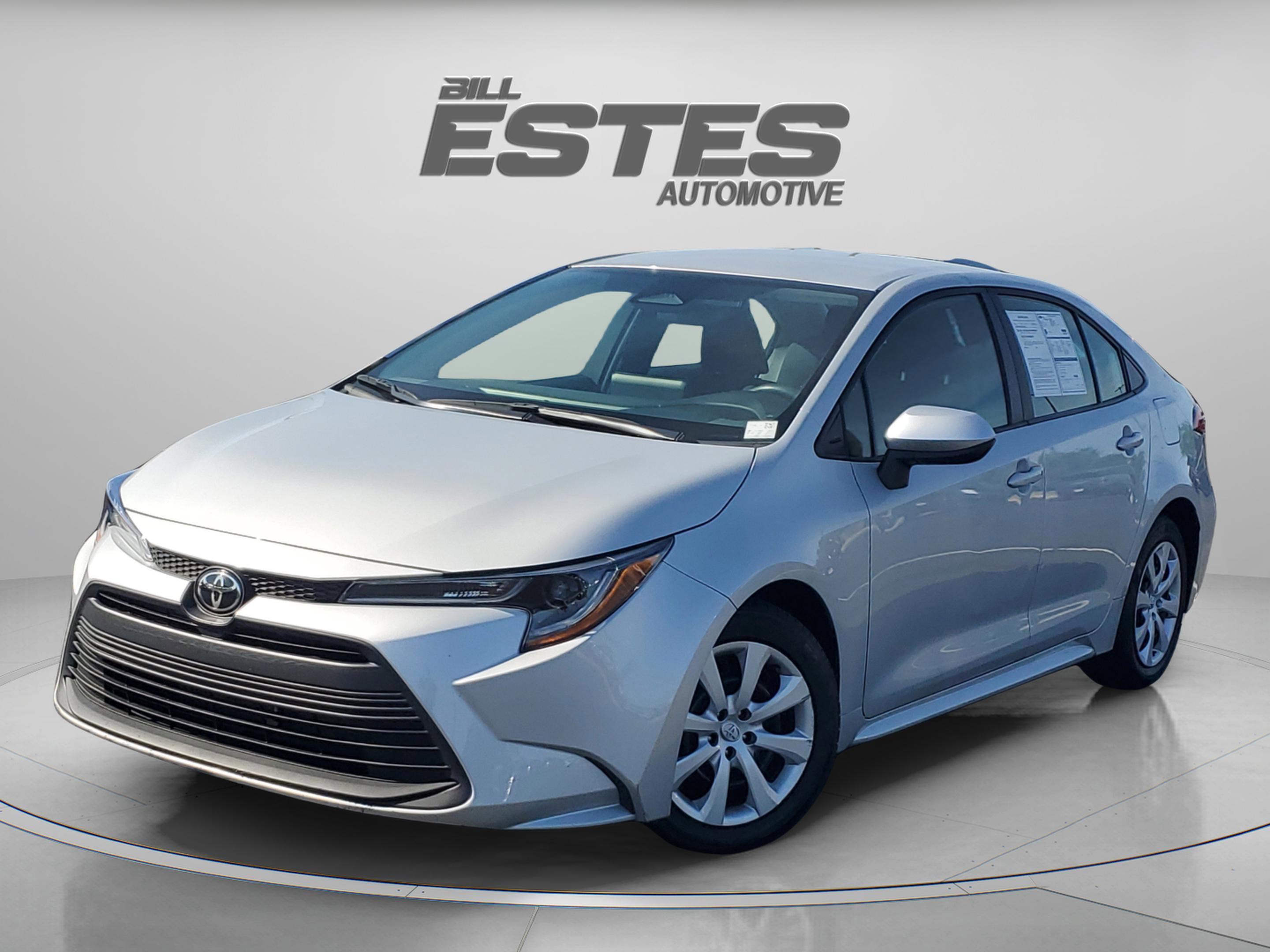 Used 2023 Toyota Corolla LE FWD image 1