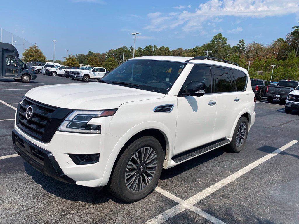 Used 2024 Nissan Armada SL w/ Midnight Edition Package AWD/4WD image 3