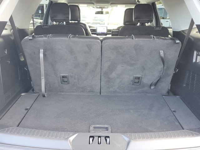 Certified 2023 Ford Explorer XLT w/ Equipment Group 202A image 8