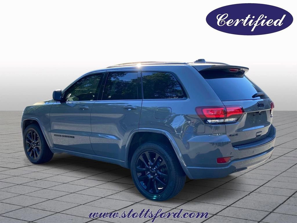 Used 2020 Jeep Grand Cherokee Altitude AWD/4WD image 2