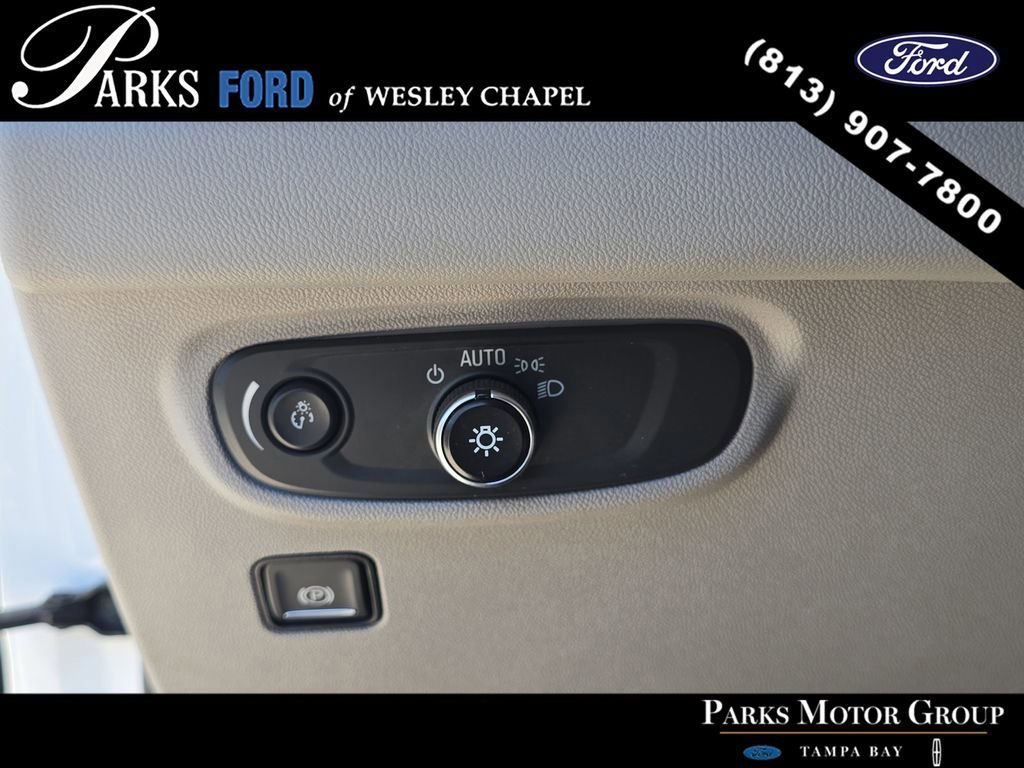 Used 2022 GMC Terrain SLE w/ Driver Convenience Package FWD image 27