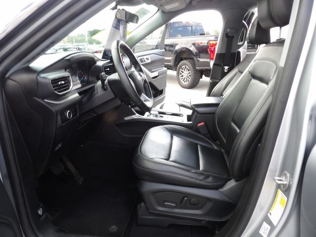 Certified 2023 Ford Explorer XLT w/ Equipment Group 202A RWD image 23