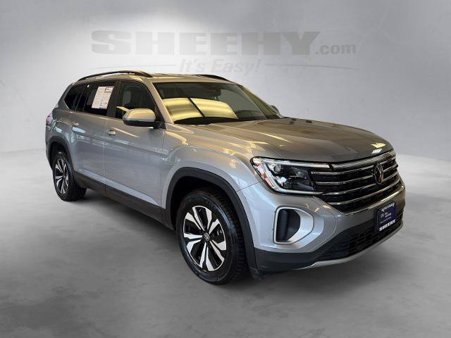 Used 2024 Volkswagen Atlas SE AWD/4WD image 2