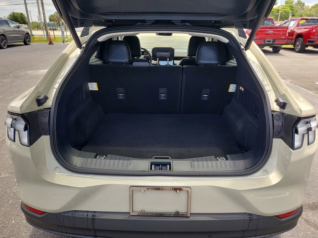 Certified 2025 Ford Mustang Mach-E Premium AWD/4WD image 7
