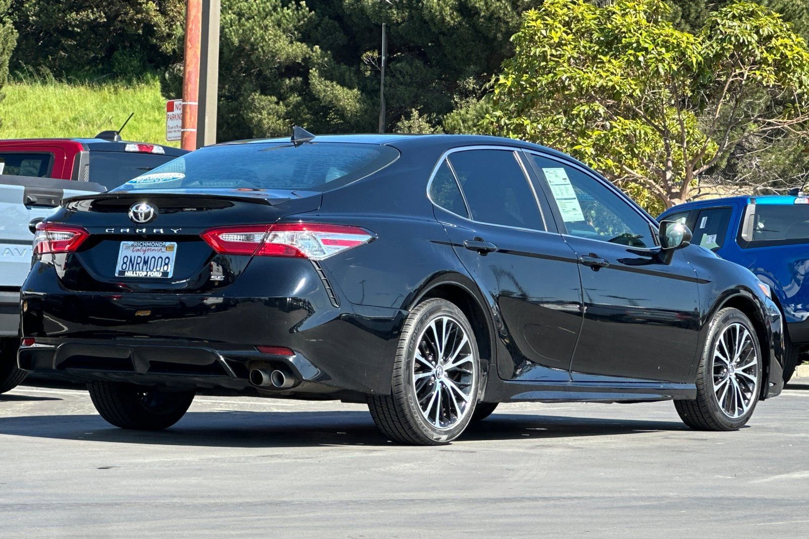 Used 2020 Toyota Camry SE image 5