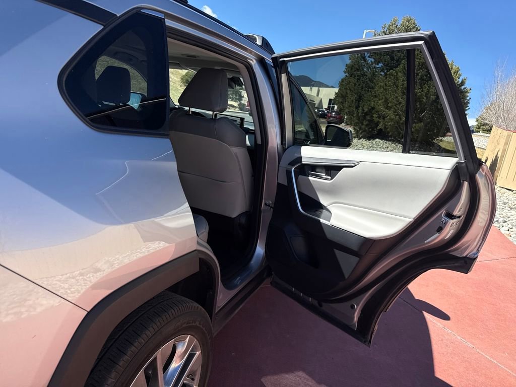 Used 2019 Toyota RAV4 XLE Premium w/ Cold Weather Package image 22