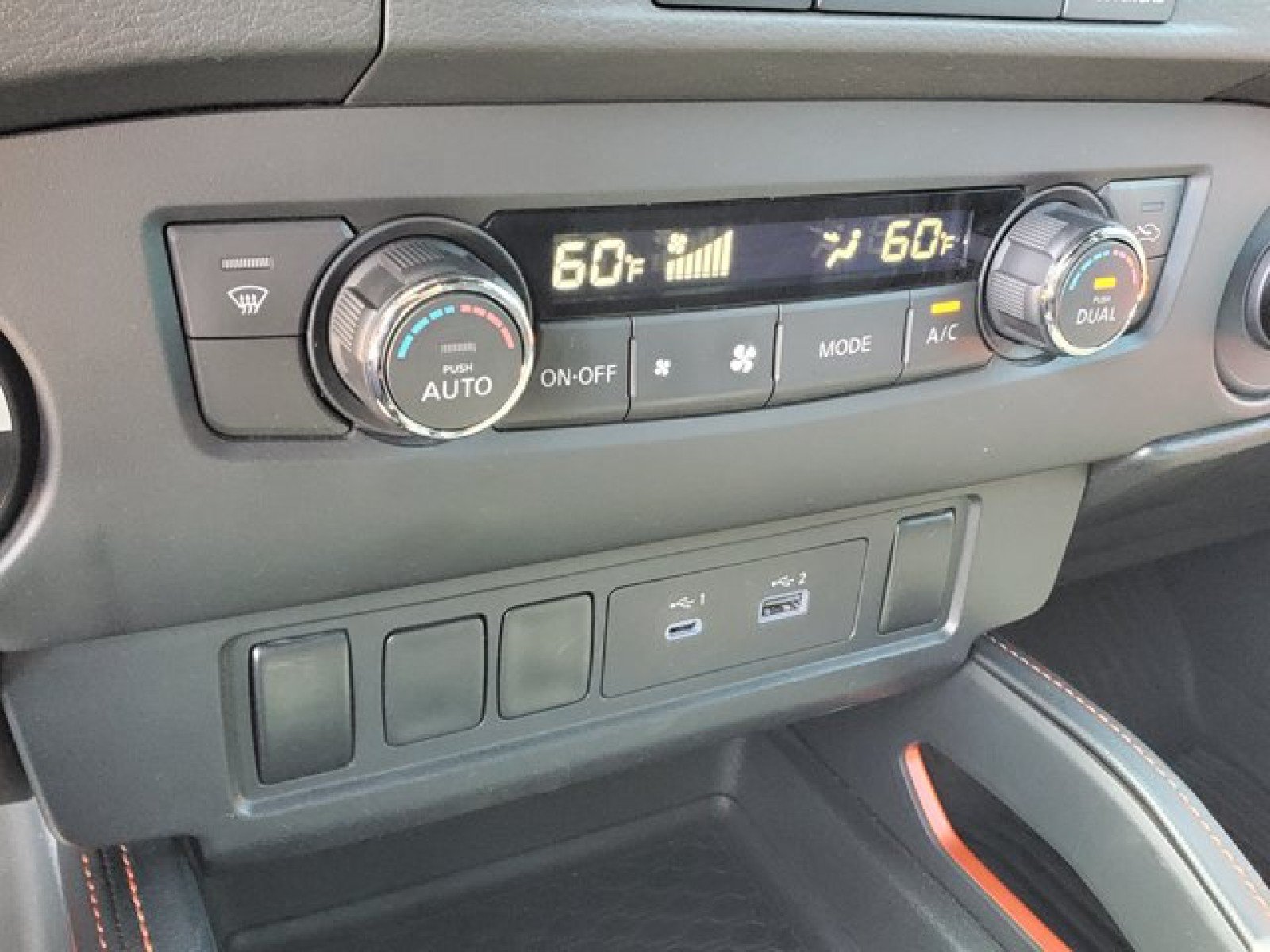 Used 2024 Nissan Frontier PRO-4X w/ Off-Road Protection Package AWD/4WD image 23