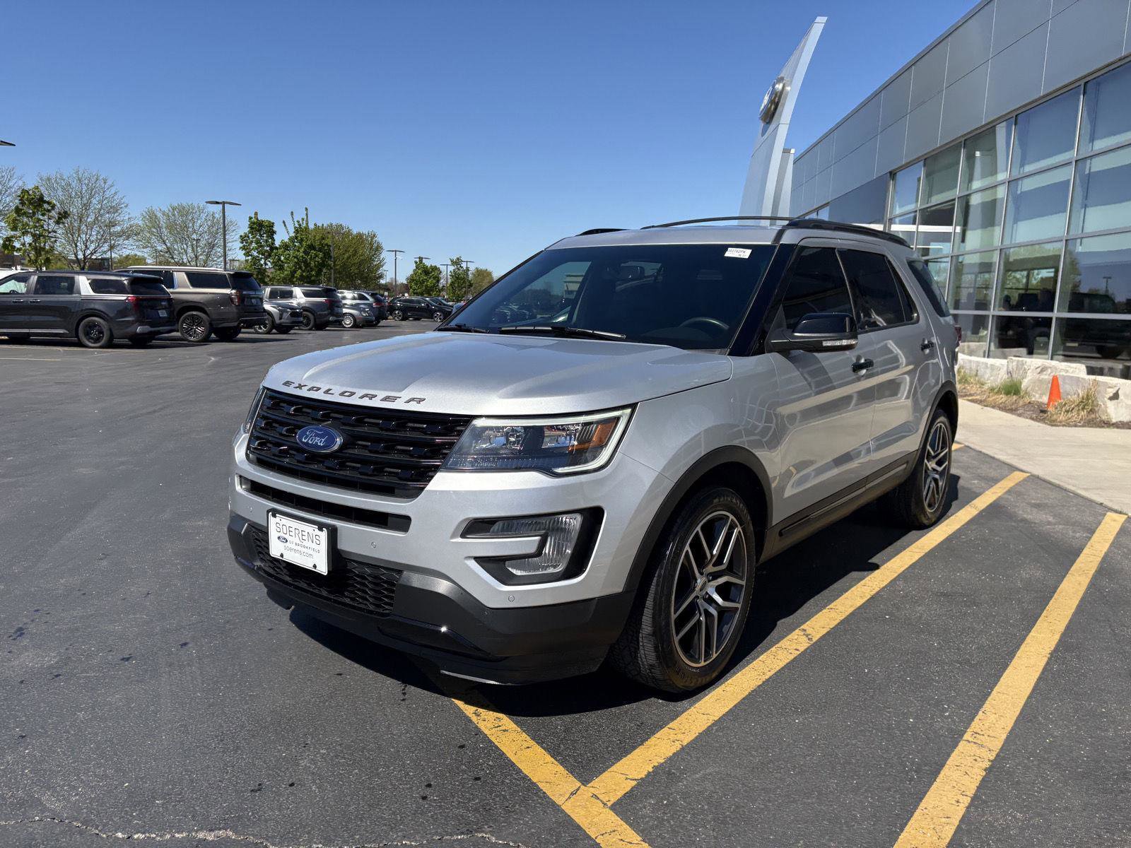 Certified 2017 Ford Explorer Sport AWD/4WD image 3