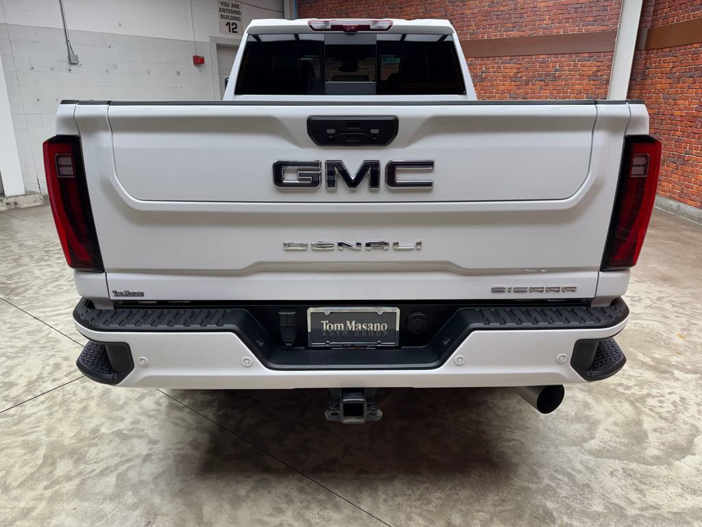 Used 2024 GMC Sierra 2500 Denali Ultimate AWD/4WD image 3