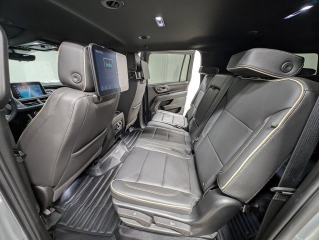 Used 2024 Chevrolet Suburban Premier AWD/4WD image 16