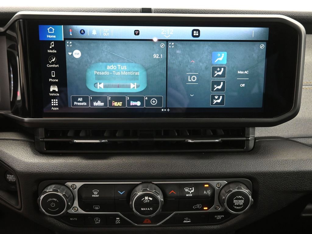 Used 2025 Jeep Wrangler Willys image 9