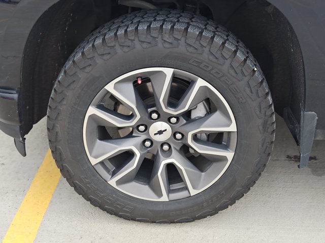 Used 2020 Chevrolet Silverado 1500 RST w/ All-Star Edition AWD/4WD image 10
