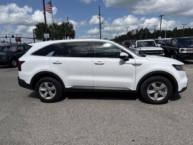 Used 2023 Kia Sorento LX AWD/4WD image 14