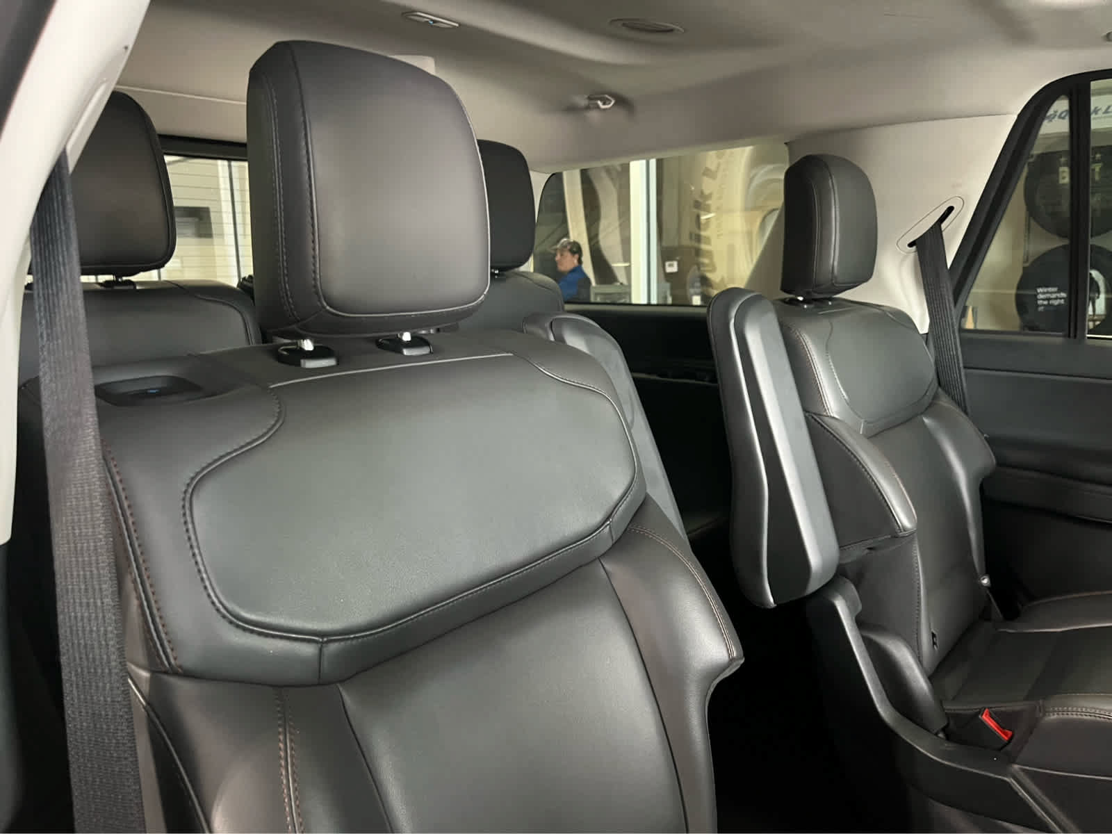 Certified 2025 Ford Expedition Active AWD/4WD image 36