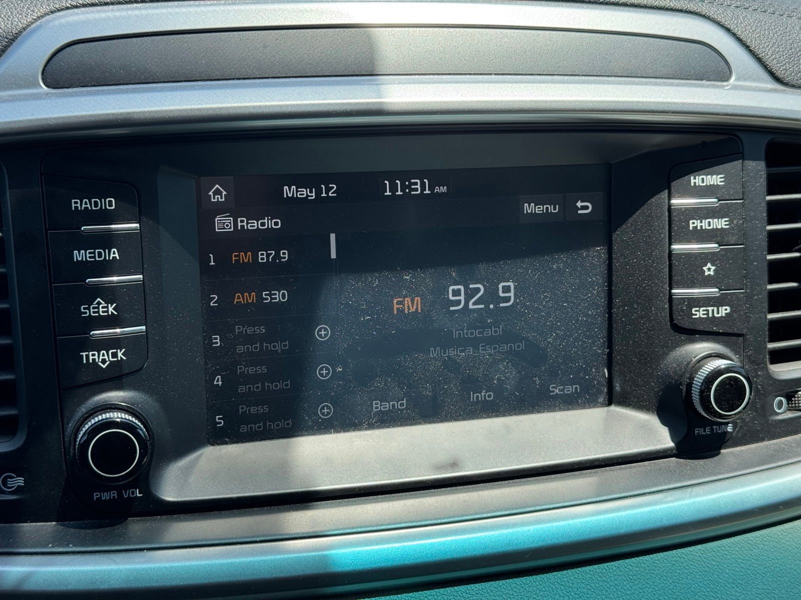 Used 2020 Kia Sorento LX FWD image 20