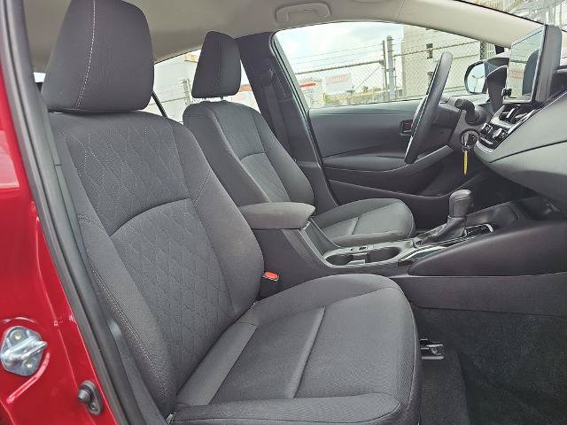 Used 2025 Toyota Corolla LE FWD image 10