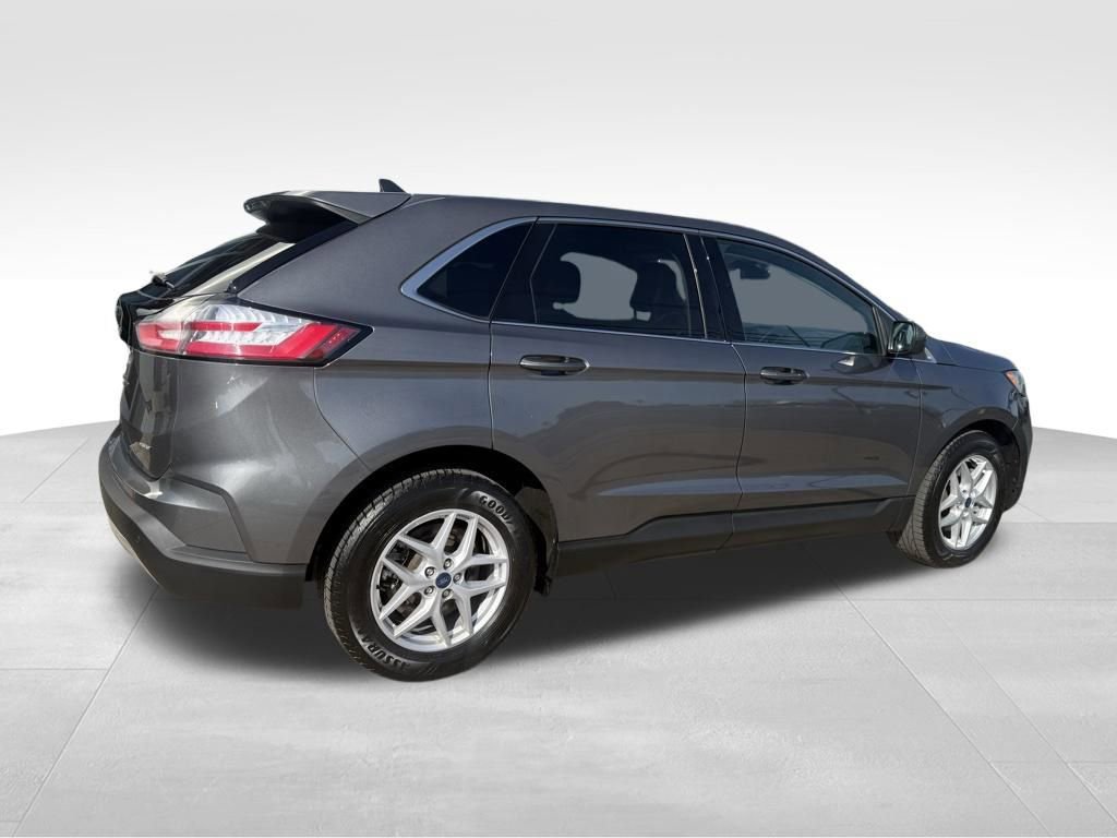 Certified 2021 Ford Edge SEL image 5
