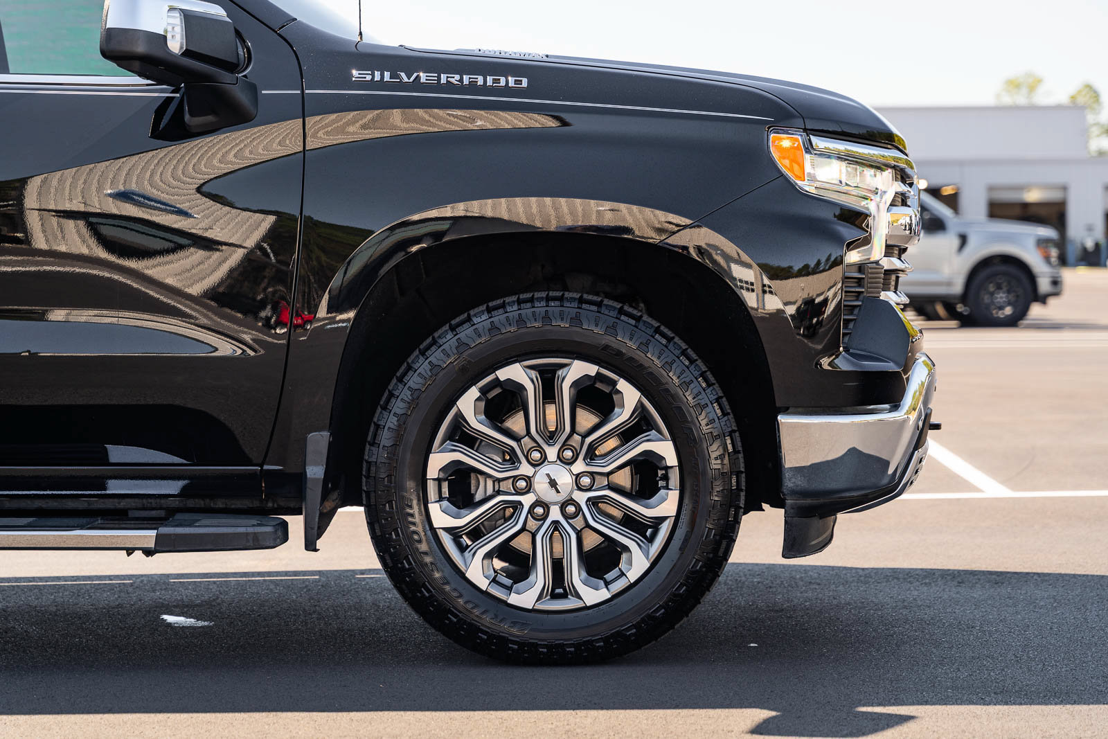 Used 2022 Chevrolet Silverado 1500 LTZ w/ Max Trailering Package RWD image 9