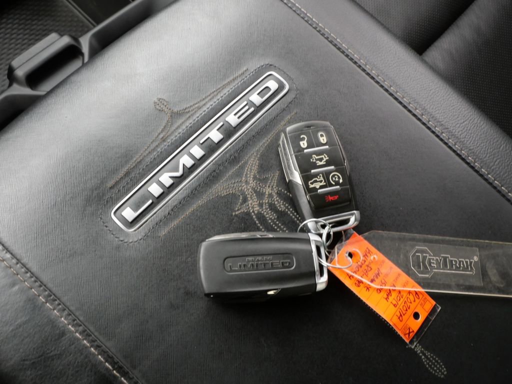 Used 2019 RAM 1500 Limited w/ Advanced Safety Group AWD/4WD image 30